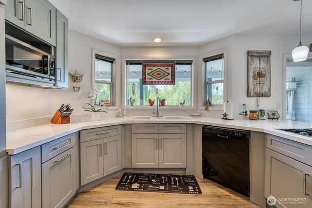 1308 11th Street Pl SW, Puyallup, WA 98371