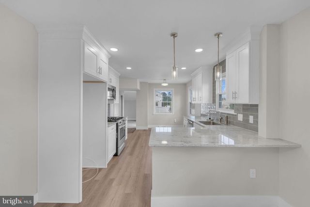 15 W KENNEDY DR, Clementon, NJ 08021