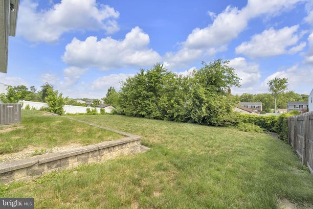 15 W KENNEDY DR, Clementon, NJ 08021