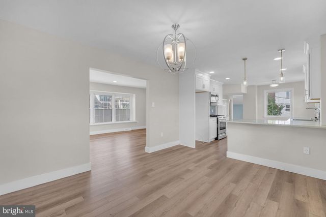 15 W KENNEDY DR, Clementon, NJ 08021