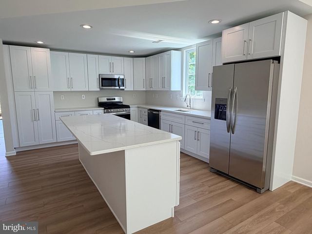 1663 VILLAGE AVE, Garnet Valley, PA 19060