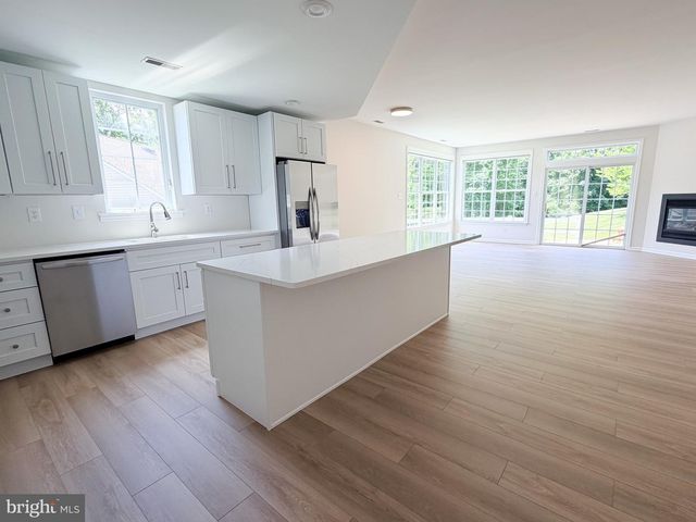 1663 VILLAGE AVE, Garnet Valley, PA 19060