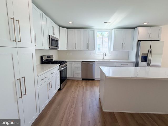 1663 VILLAGE AVE, Garnet Valley, PA 19060