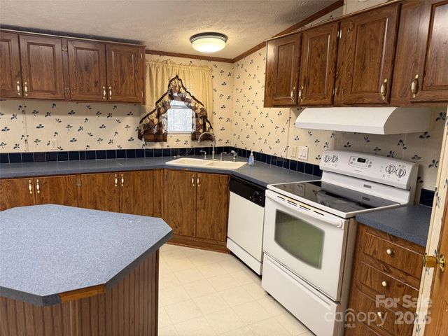 7159 Rev Melvin Adams Drive, Kershaw, SC 29067