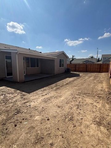 3118 Scoon Place, Tulare, CA 93274