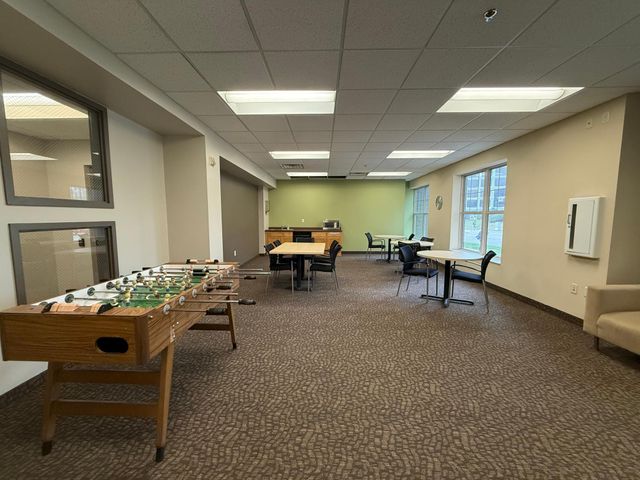 2900 University Ave SouthEast 402, Minneapolis, MN 55414