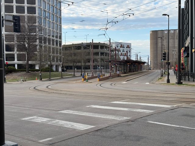 2900 University Ave SouthEast 402, Minneapolis, MN 55414