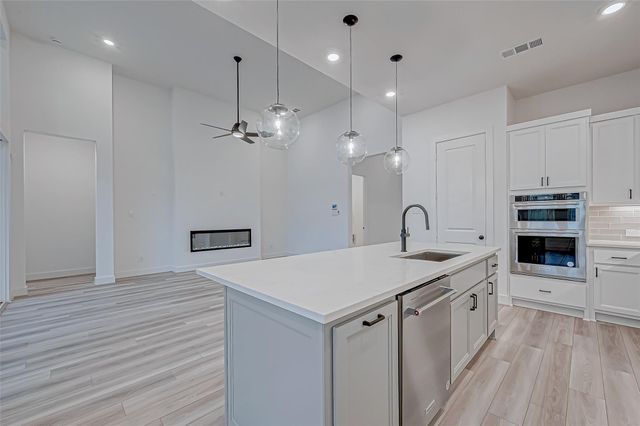 26914 Arethusa Court, The Woodlands, TX 77389