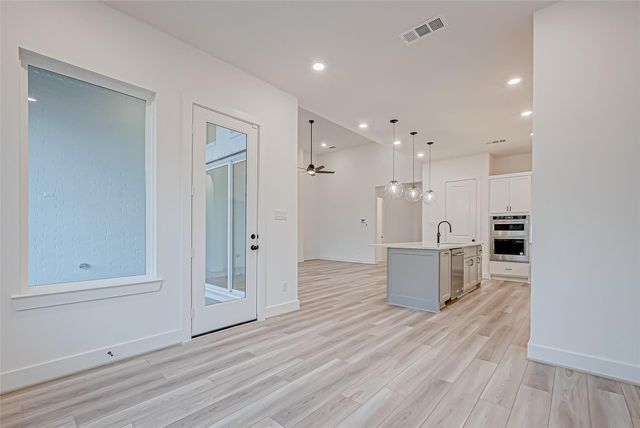 26914 Arethusa Court, The Woodlands, TX 77389