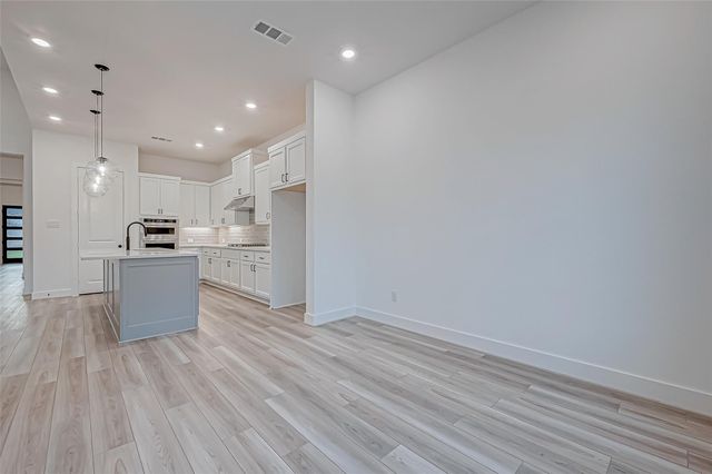 26914 Arethusa Court, The Woodlands, TX 77389