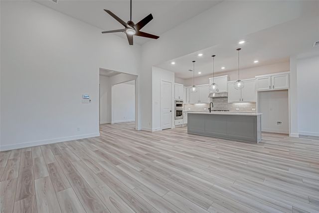 26914 Arethusa Court, The Woodlands, TX 77389