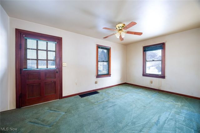 332 Lincoln Avenue, Barberton, OH 44203