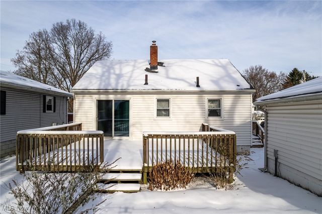 332 Lincoln Avenue, Barberton, OH 44203