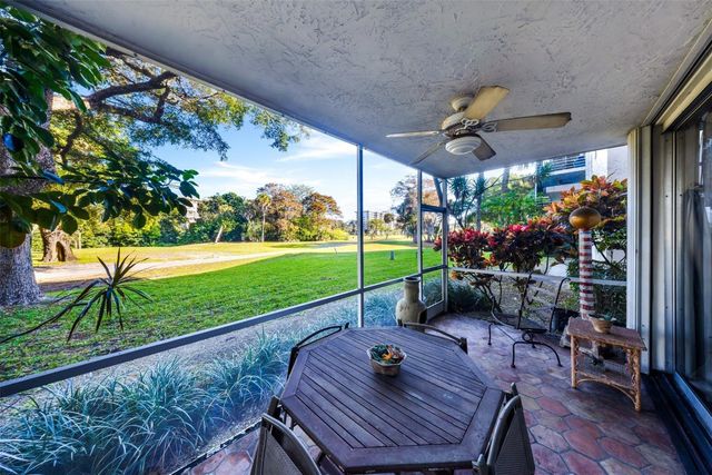 3930 Oaks Clubhouse Drive 105, Pompano Beach, FL 33069