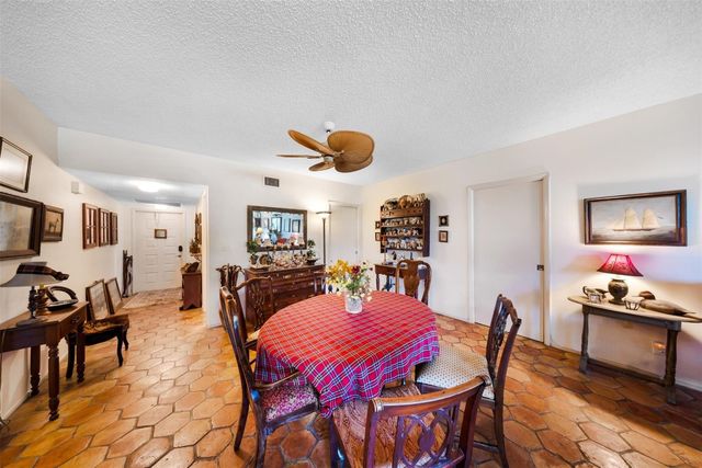 3930 Oaks Clubhouse Drive 105, Pompano Beach, FL 33069