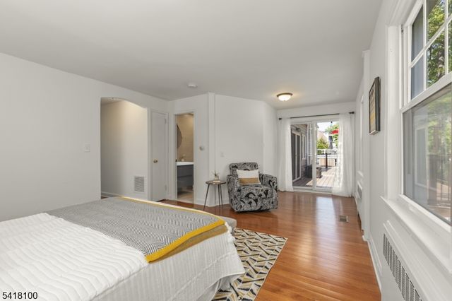 372 Wyoming Ave, Millburn Twp., NJ 07041