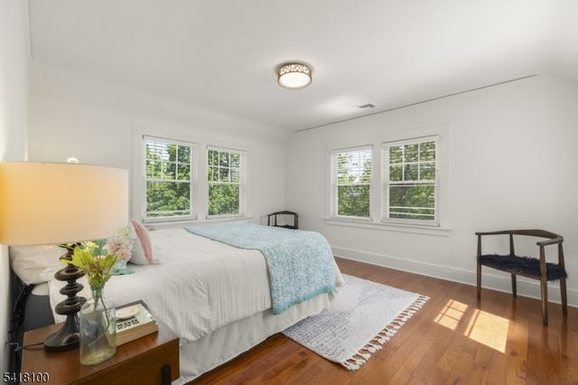 372 Wyoming Ave, Millburn Twp., NJ 07041