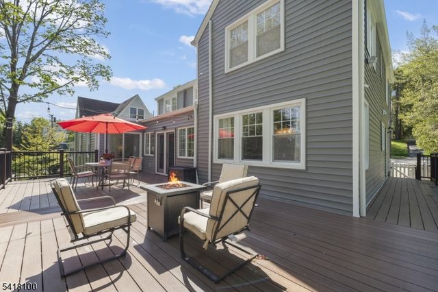372 Wyoming Ave, Millburn Twp., NJ 07041