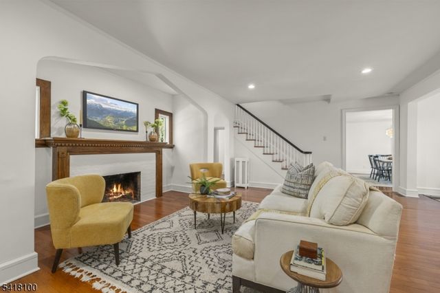 372 Wyoming Ave, Millburn Twp., NJ 07041