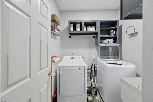 6418 Wet Marsh CT, Suffolk, VA 23435