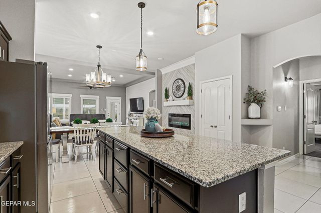 1154 Sylvia Aguilar Street, Horizon City, TX 79928