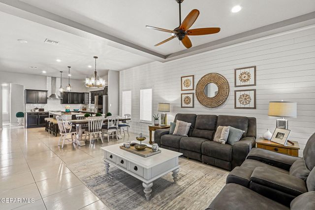 1154 Sylvia Aguilar Street, Horizon City, TX 79928