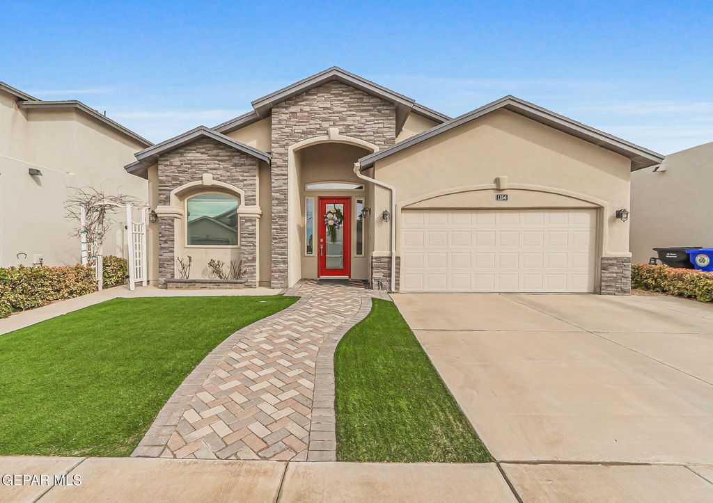 1154 Sylvia Aguilar Street, Horizon City, TX 79928