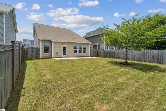 139 Eventine Way, Boiling Springs, SC 29316