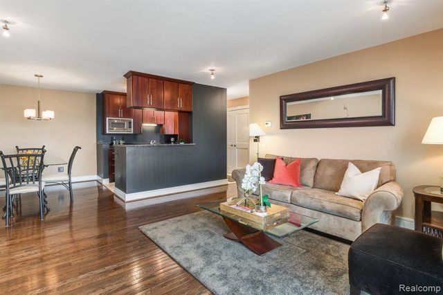 411 S Old Woodward Avenue 502, Birmingham, MI 48009
