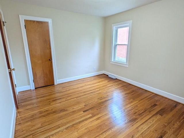 280 Burke Road, Lexington, KY 40511