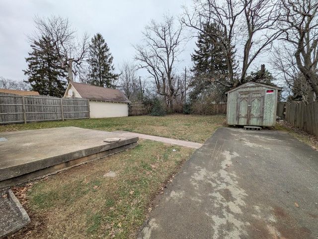 280 Burke Road, Lexington, KY 40511