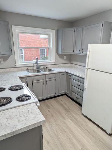 280 Burke Road, Lexington, KY 40511