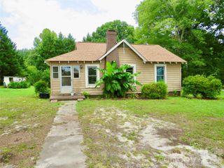 601 Providence Road, Forest City, NC 28043