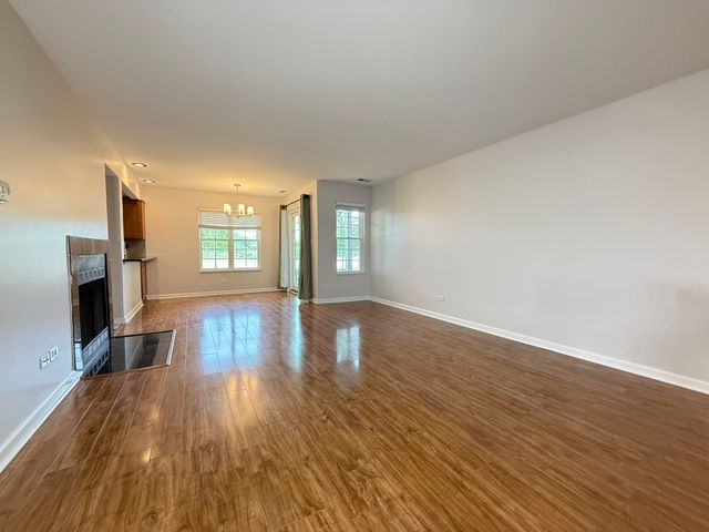 1757 Eastwood Court 4, Schaumburg, IL 60195