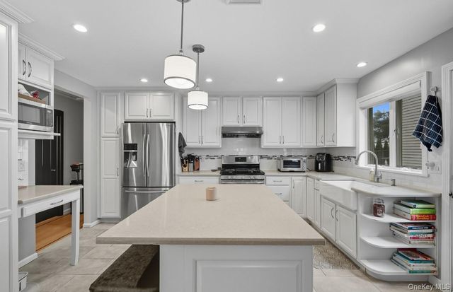 12 Crestview Drive, White Plains, NY 10604