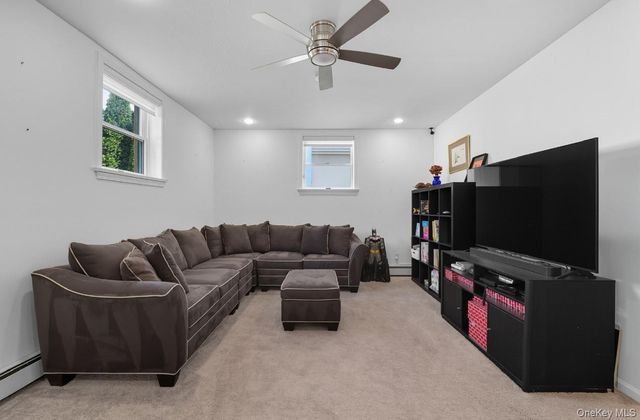 12 Crestview Drive, White Plains, NY 10604