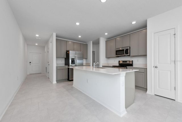 573 BELL PRAIRIE CIRCLE, Lake Wales, FL 33859