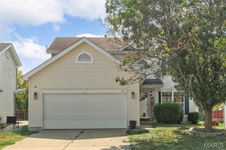 2701 Brookmeadow Drive, Belleville, IL 62221