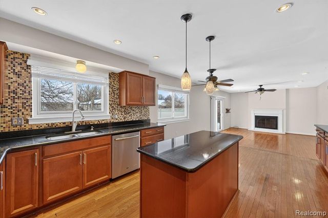 7065 Epping Drive, Canton, MI 48187