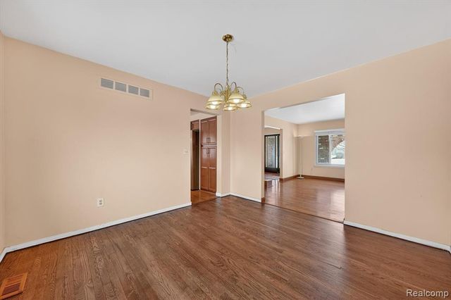 7065 Epping Drive, Canton, MI 48187