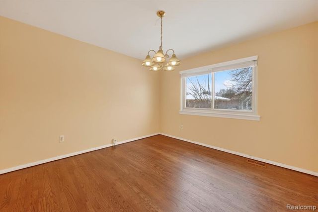 7065 Epping Drive, Canton, MI 48187