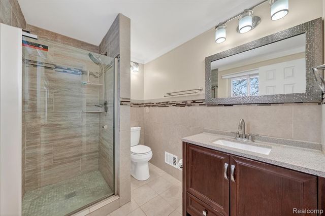 7065 Epping Drive, Canton, MI 48187