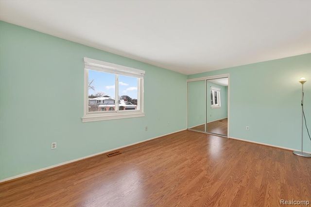 7065 Epping Drive, Canton, MI 48187