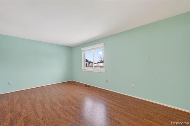 7065 Epping Drive, Canton, MI 48187