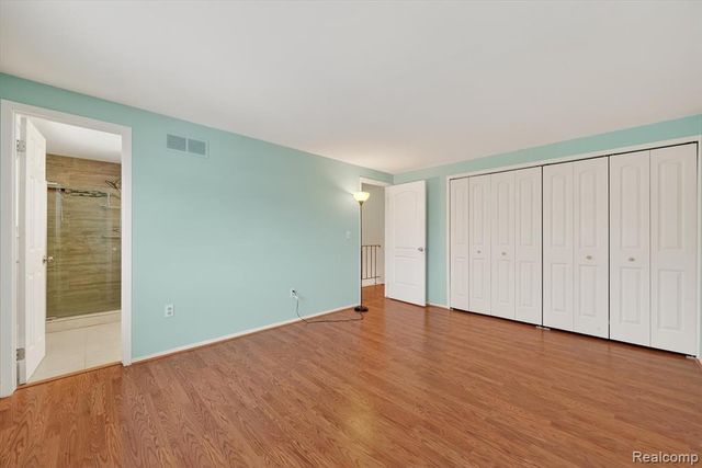 7065 Epping Drive, Canton, MI 48187