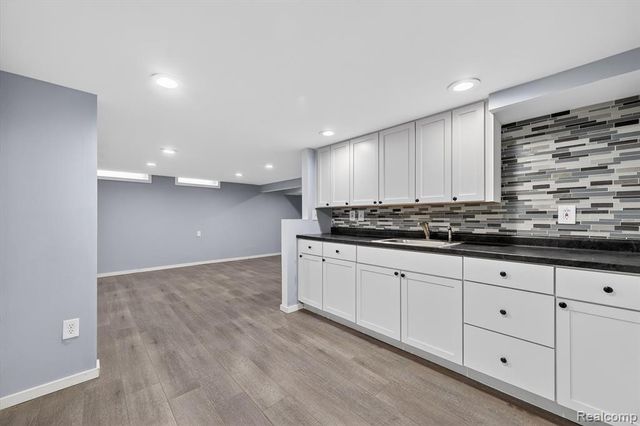 7065 Epping Drive, Canton, MI 48187