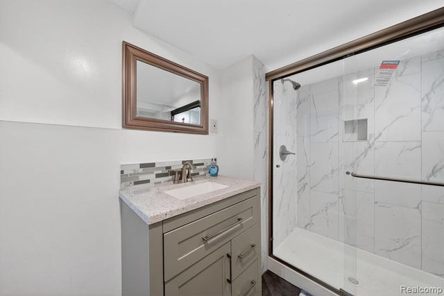 7065 Epping Drive, Canton, MI 48187