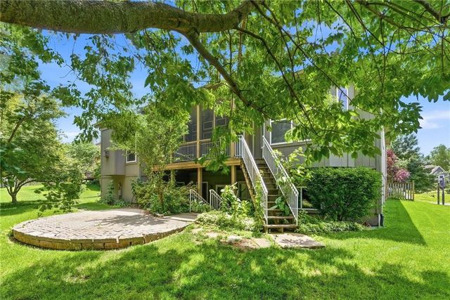 14335 KESSLER Street, Overland Park, KS 66221