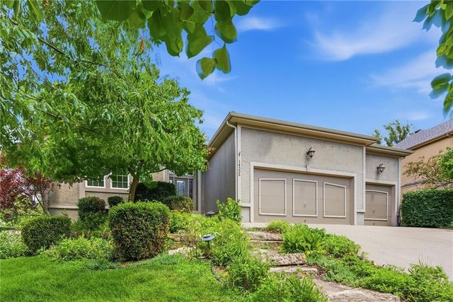 14335 KESSLER Street, Overland Park, KS 66221