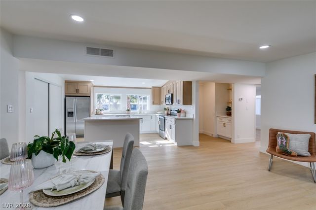 1914 La Vante Avenue, Las Vegas, NV 89169